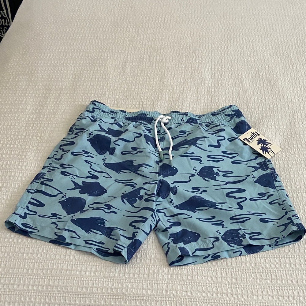 NWT Trunks  Surf and Swim Co Blue Fish Pattern Swim Shorts men size M